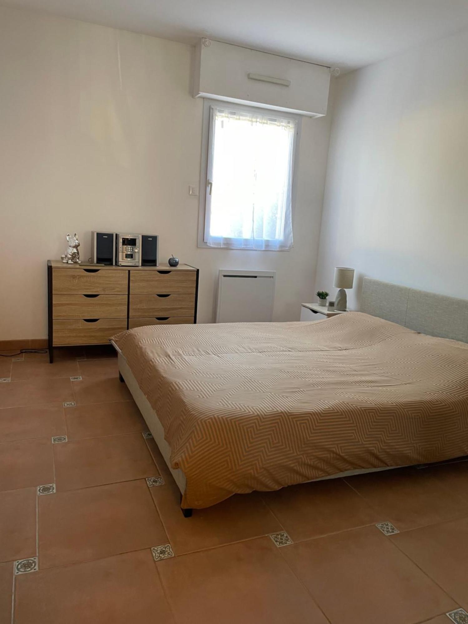 2 Pieces Saint Raphael Renove, Classe 4 Etoiles, 100 M Plages, Piscine, Tennis, Parc, Terrasse, Jardin Privatif Exterior foto